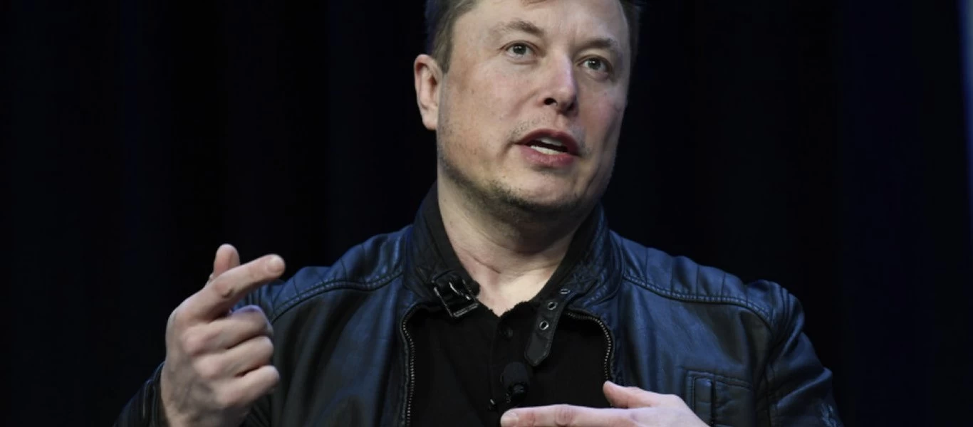 Ο Έλον Μασκ προσκάλεσε στα ρωσικά μέσω Twitter το Κρεμλίνο για να συνομιλήσουν